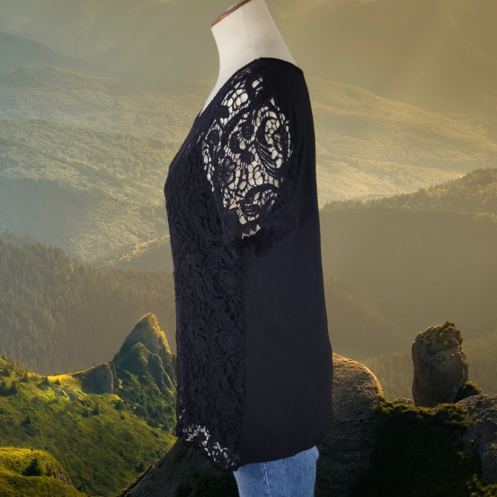 New Directions Lace Top - Picture 4 of 7